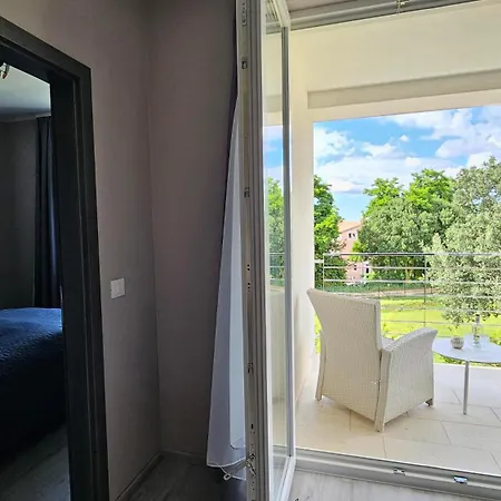 Apartments With Pool Casa Bianca Matohanci Exterior photo