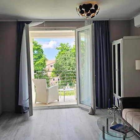 Apartments With Pool Casa Bianca Matohanci Exterior photo